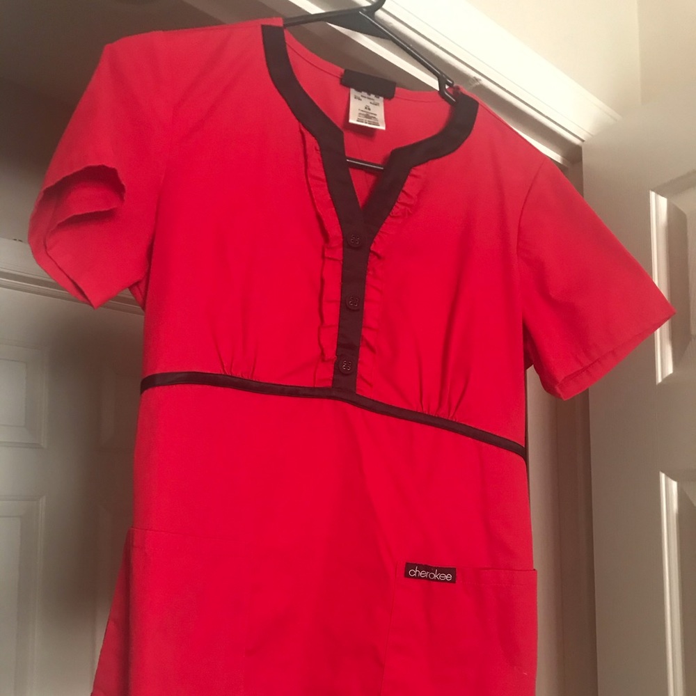 Scrub set